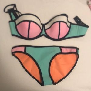 Triangl bikini